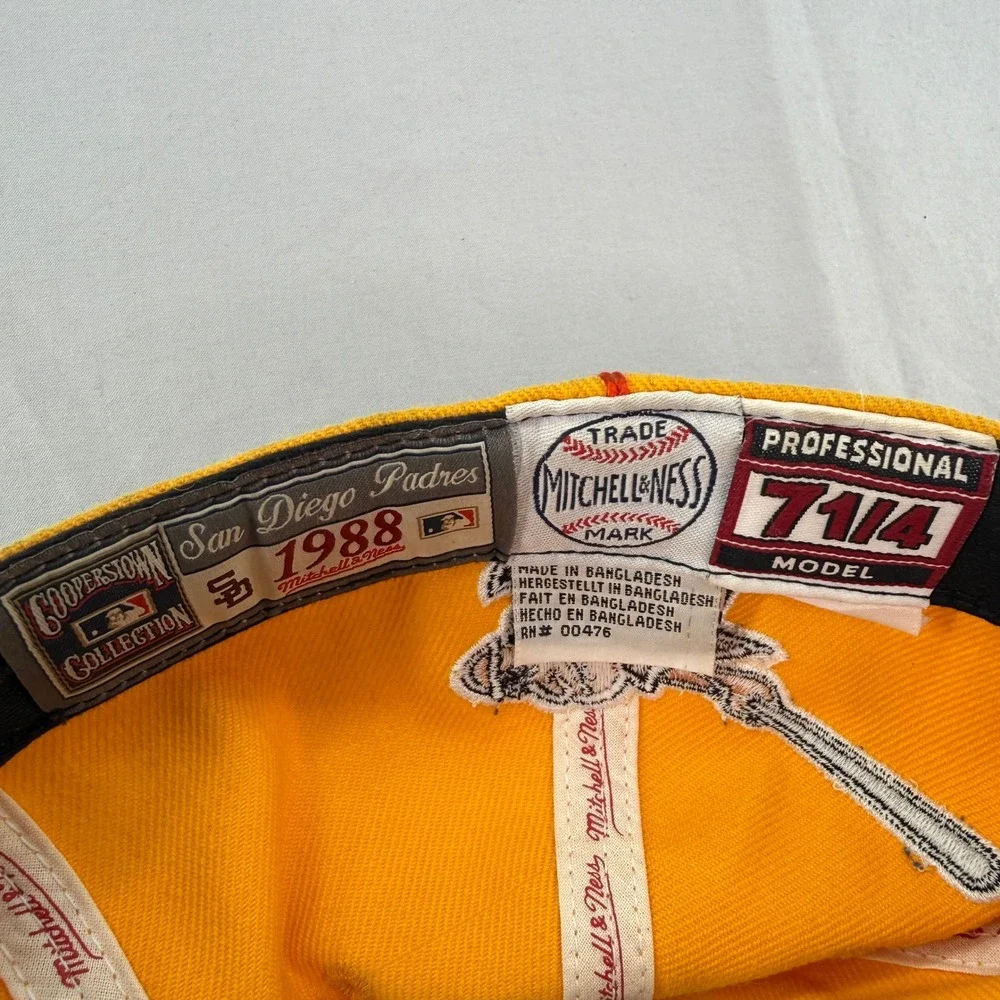 Mitchell & Ness San Diego Padres Cooperstown Fitted Hat Brown Yellow 7 1/4